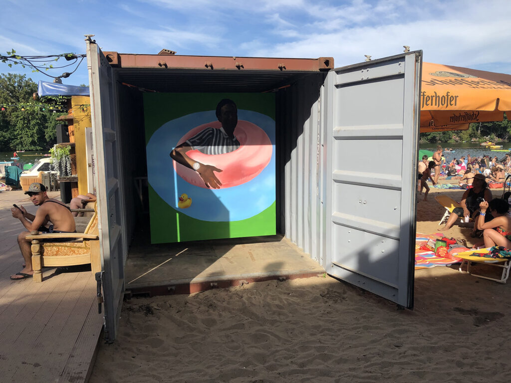 Robin Rapps Gemälde in einem Container am Plötze See